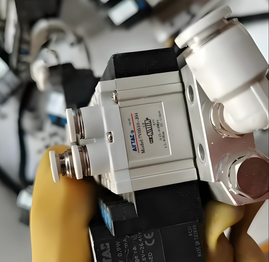 Solenoid Valves: The "Unsung Heroes" of Industrial Automation