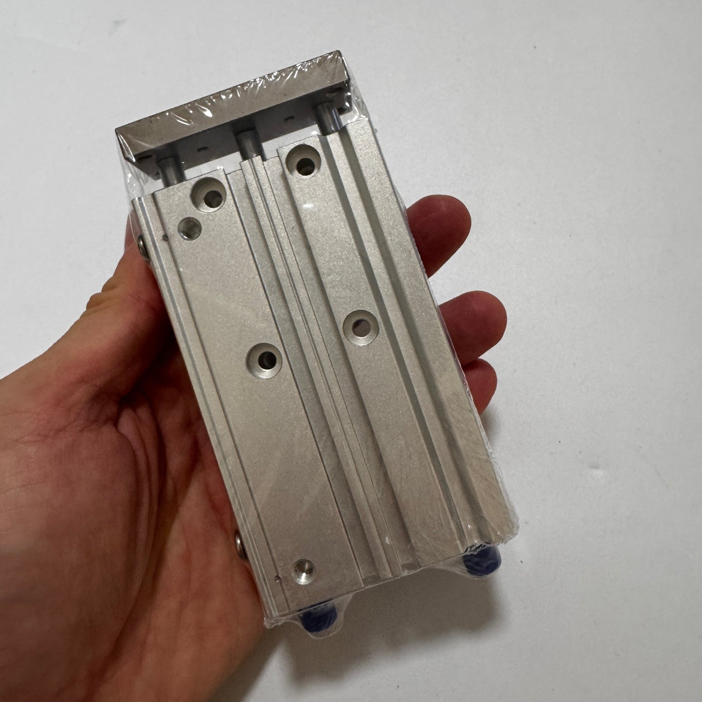 Airtac TCL,TCM Series: Compound Type Three Axis Cylinder - TCL12X70S