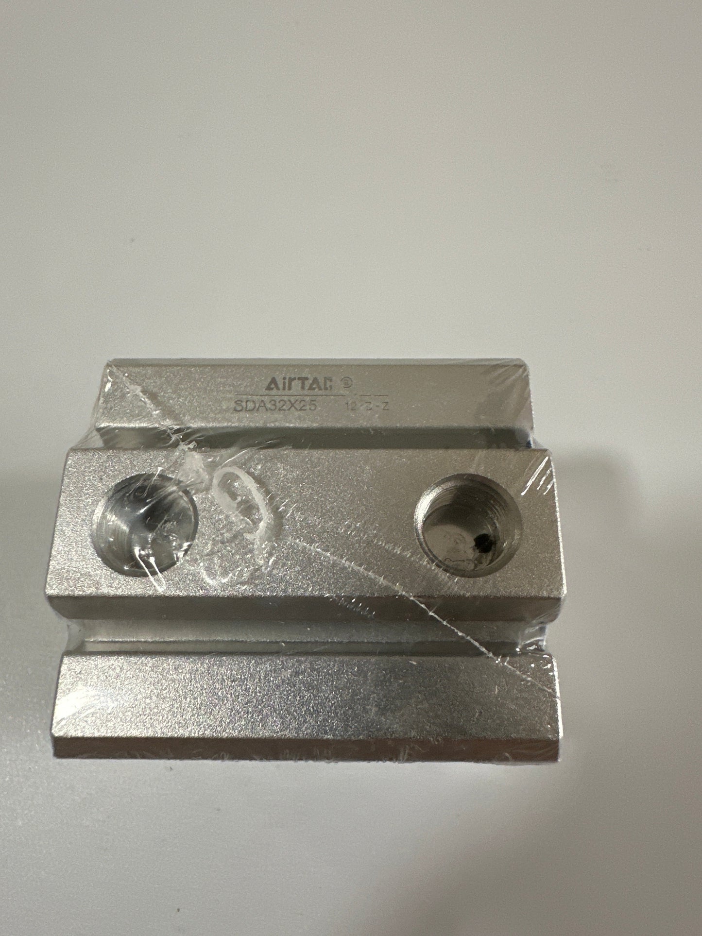 Airtac SDA series: double action cylinder - SDA32X25