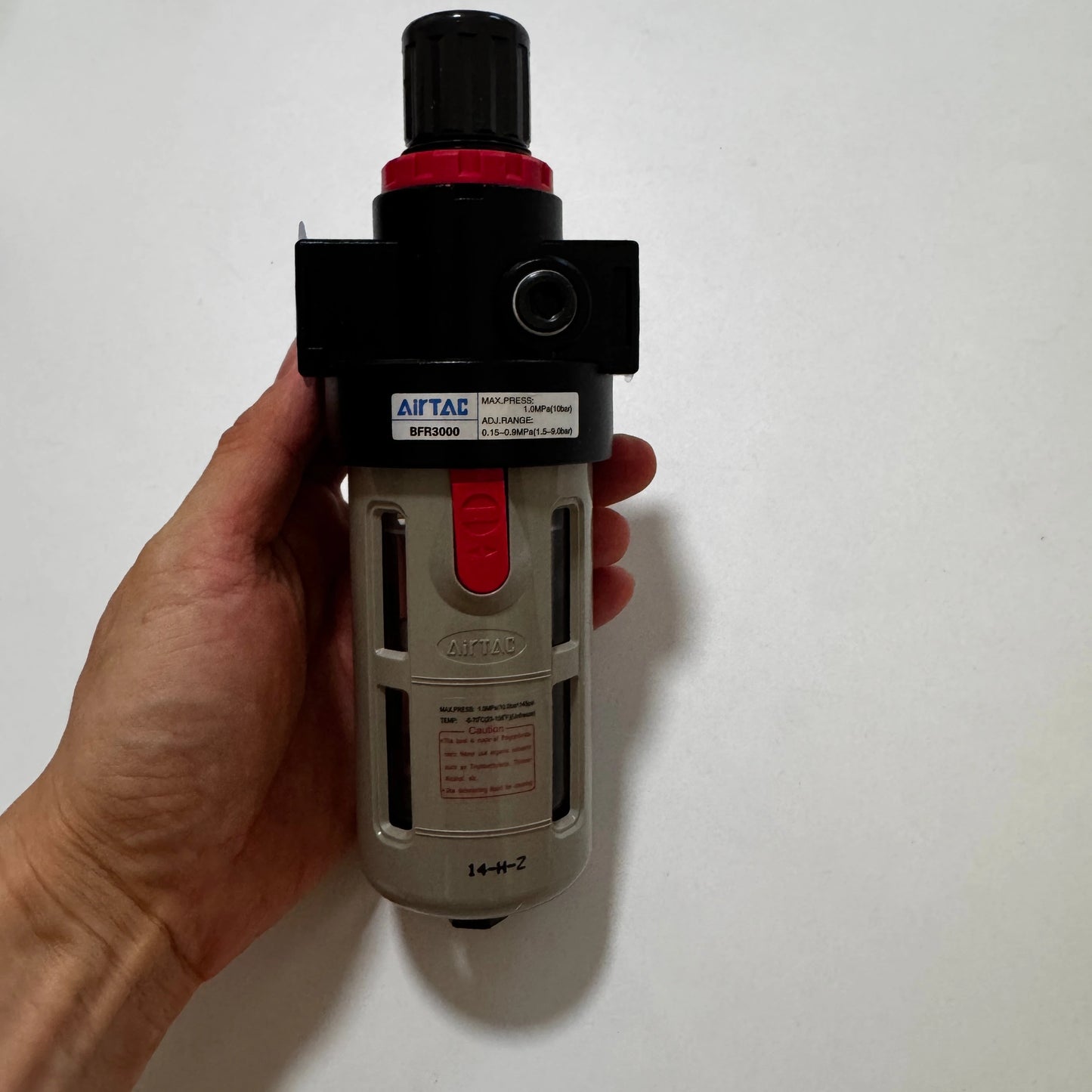 Airtac BFR: Air Filter Regulator - BFR3000JNG