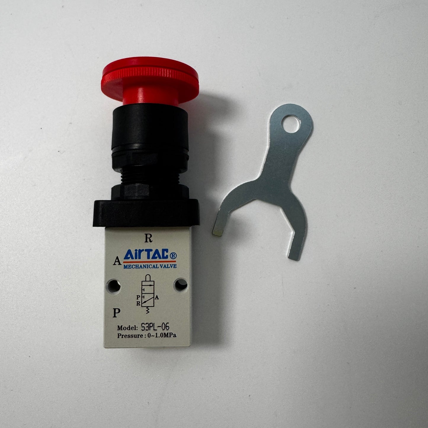 Airtac S3PL-06: Manual Valve. 3 Way - S3PL06