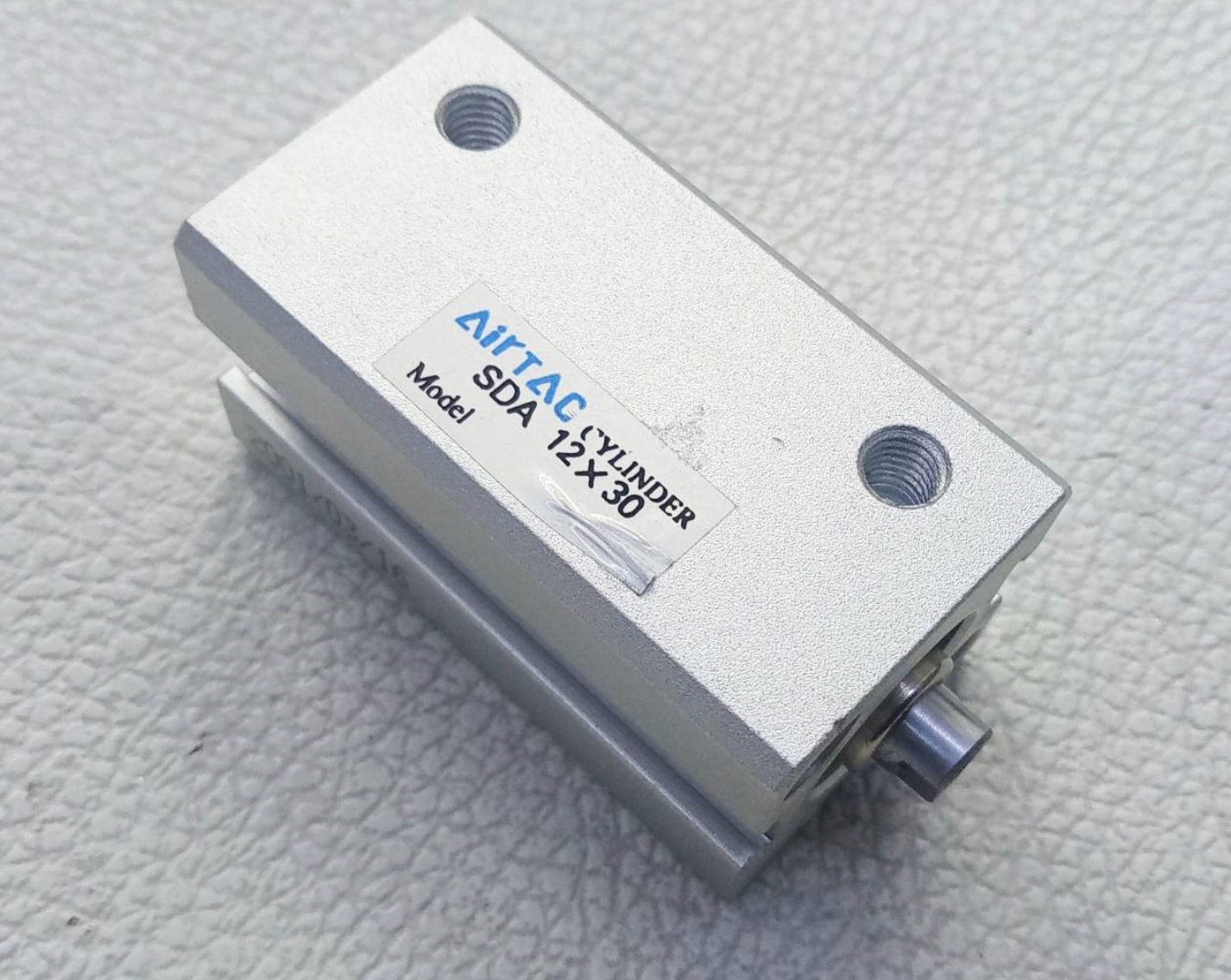 Airtac SDA series: double action cylinder - SDA12X30