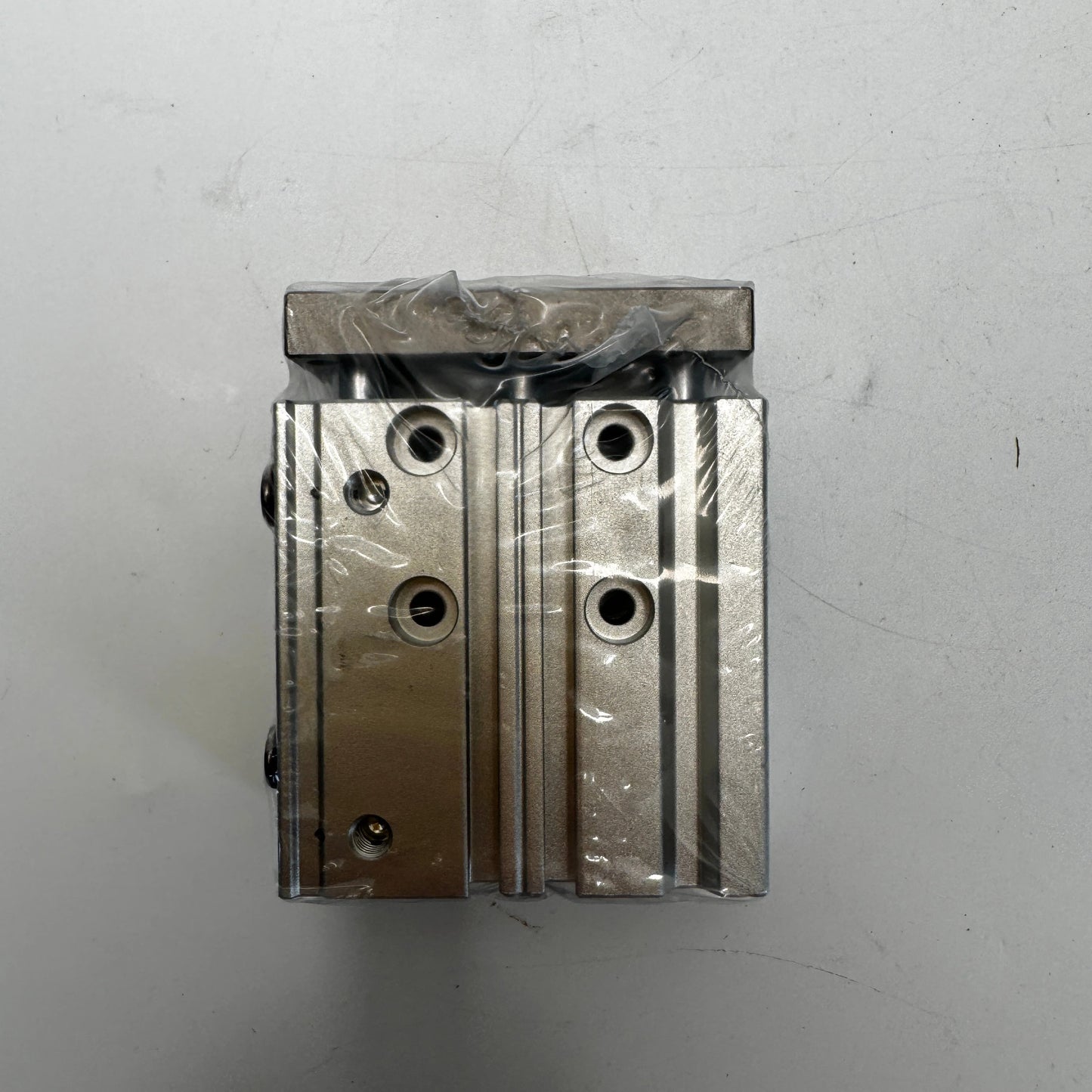 Airtac TCL,TCM Series: Compound Type Three Axis Cylinder - TCM12X30S