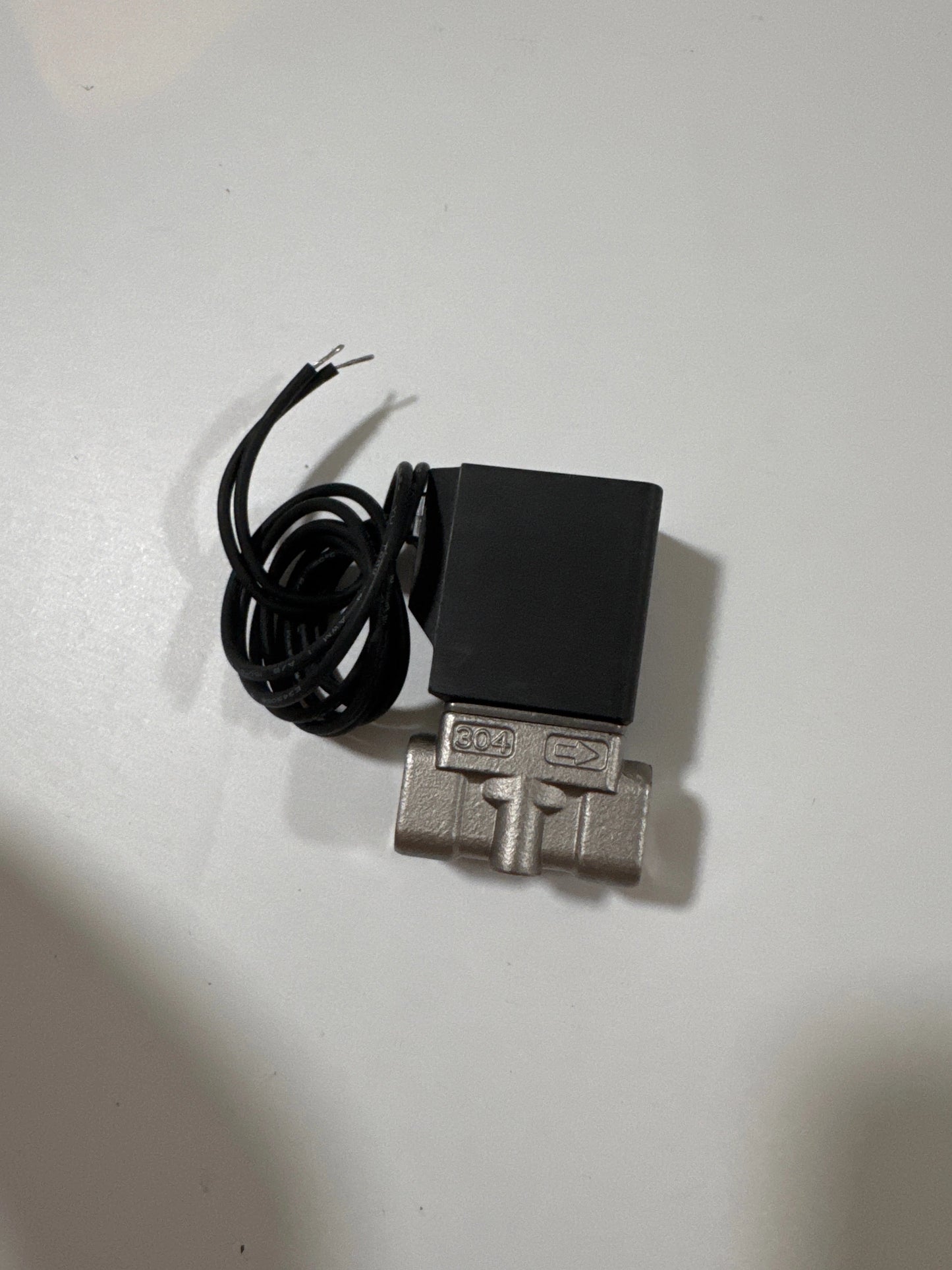 Airtac 2S030-08: 2 Way Solenoid Valve - 2S03008AI
