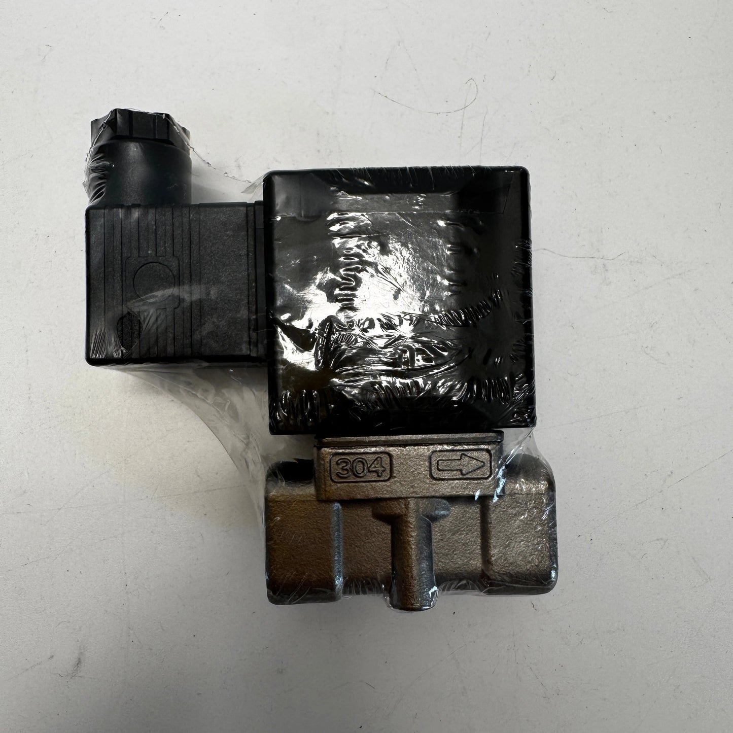 Airtac 2S050-15: 2 Way Solenoid Valve - 2S05015B