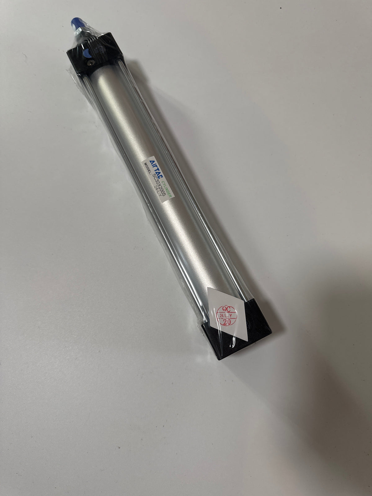Airtac  SC series: Standard double-acting cylinder  - SC32X200S