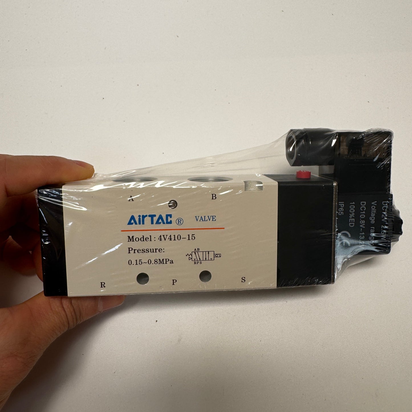 Airtac 4V410-15: Solenoid Air Valve - 4V41015F