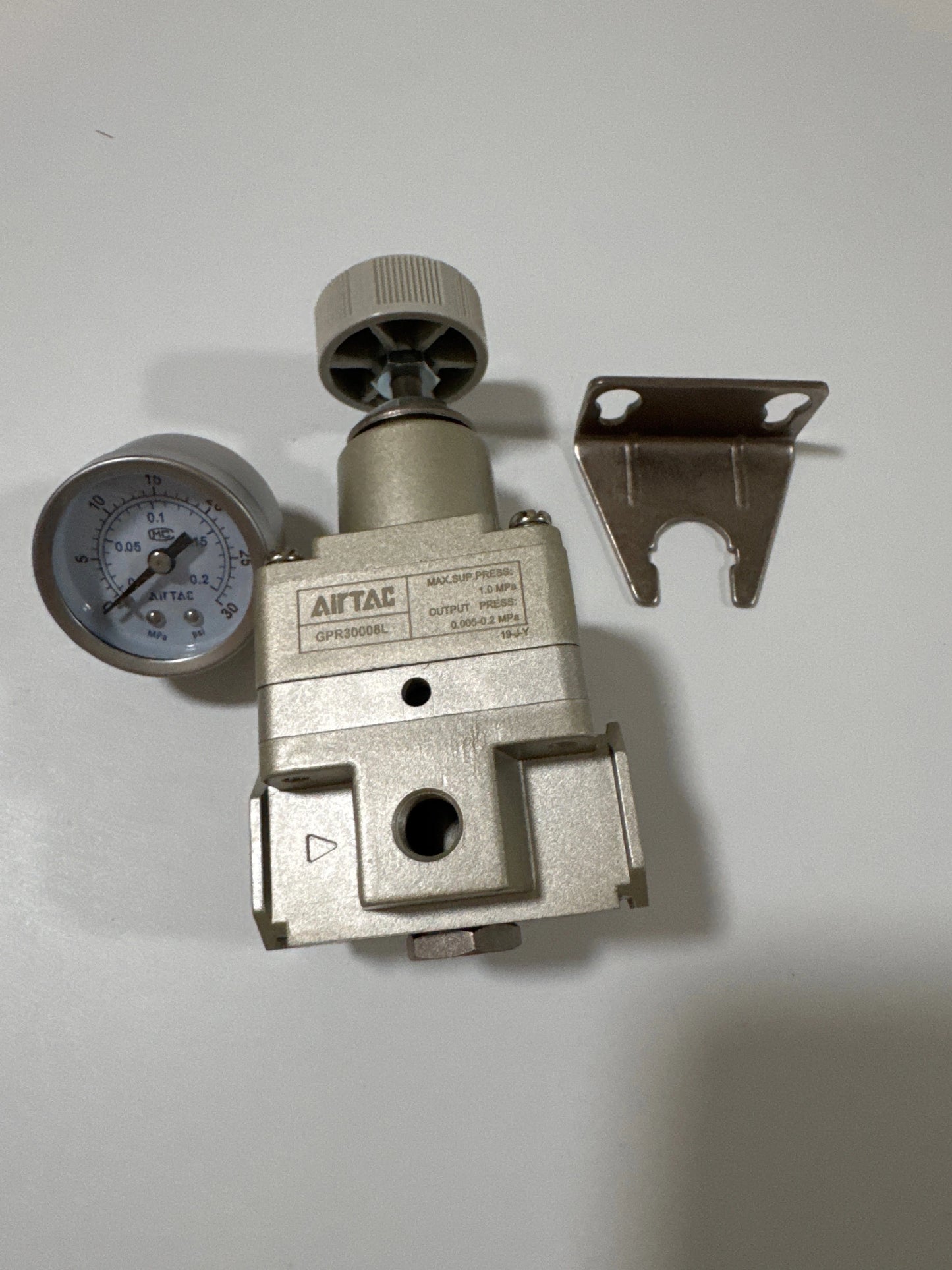 Airtac GPR30008L: Precision Air Regulator  - GPR30008L