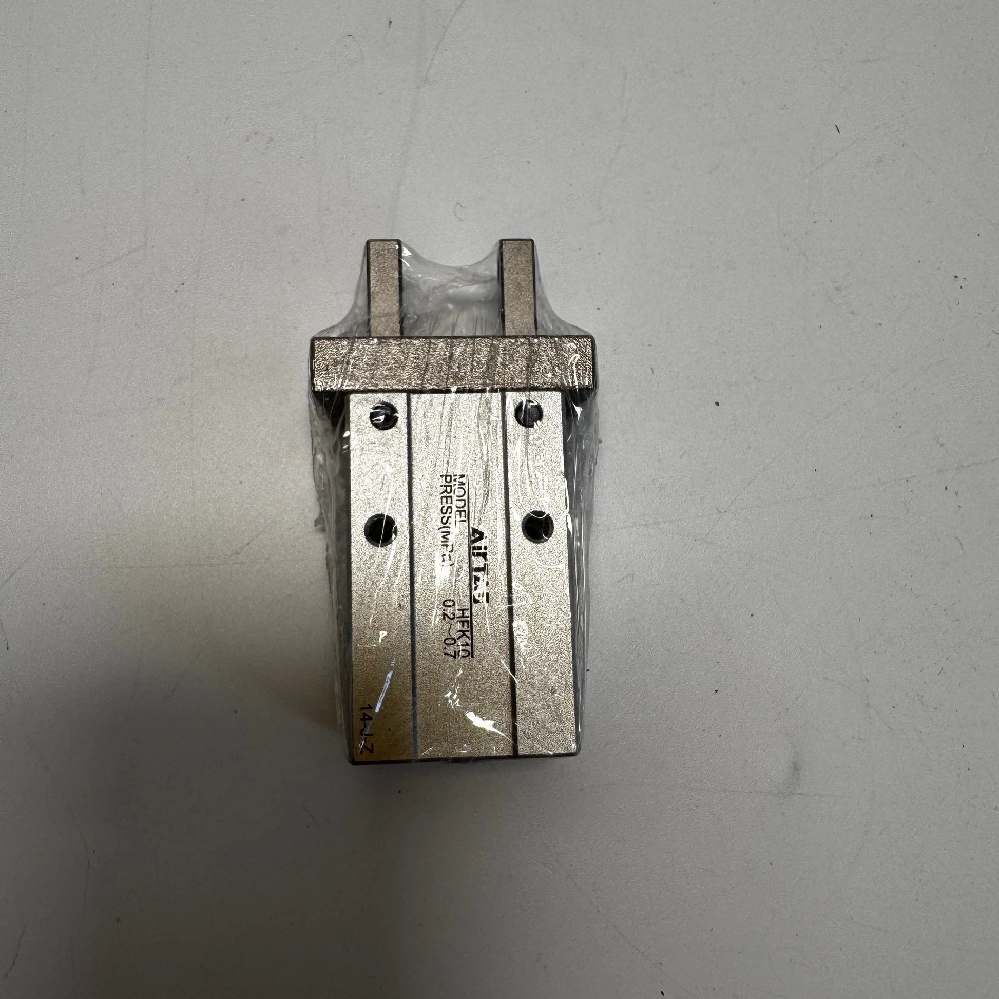 Airtac  HFK Series: Pneumatic Finger  - HFK10