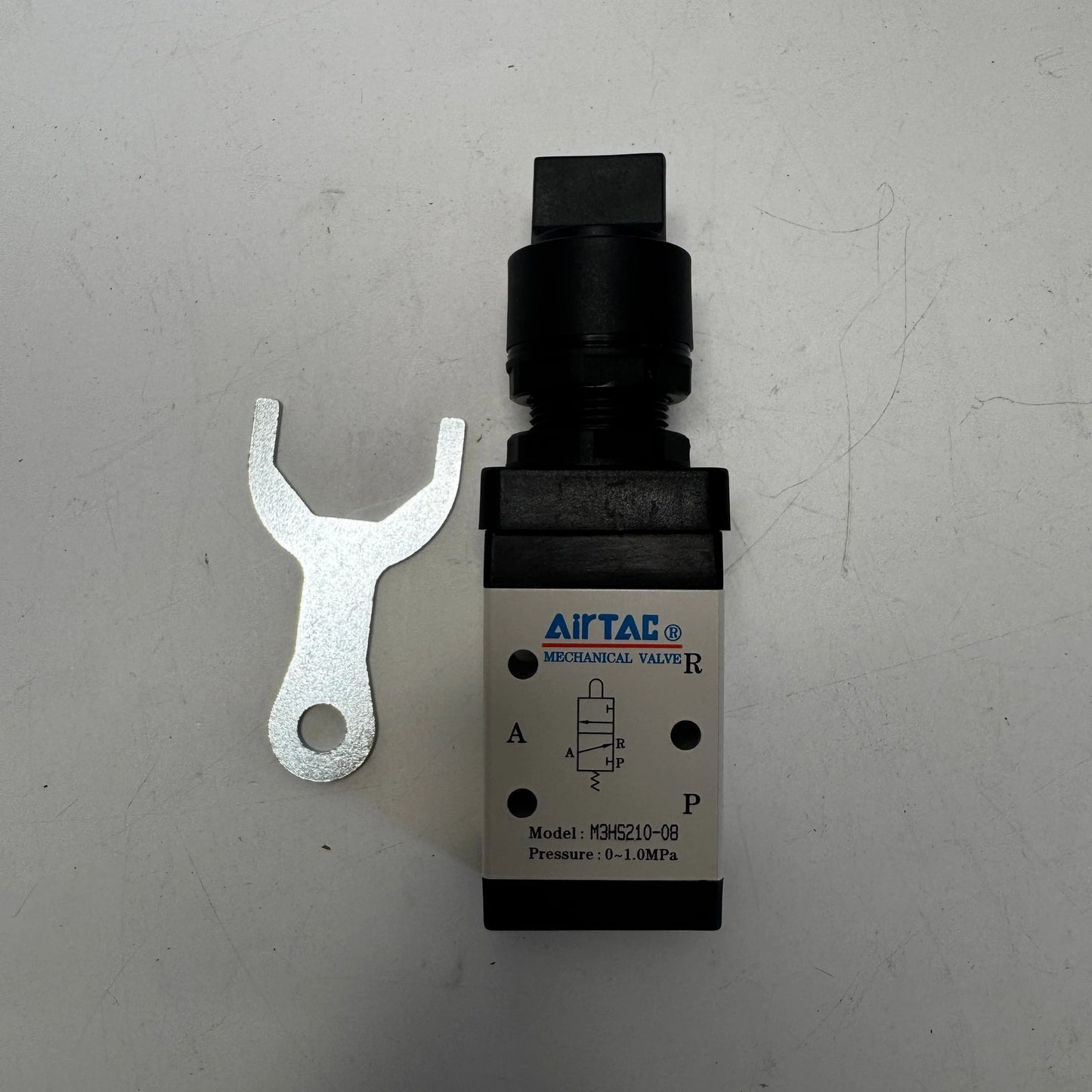 Airtac M3HS210-08: Manual Valve. 3 Way - M3HS21008B
