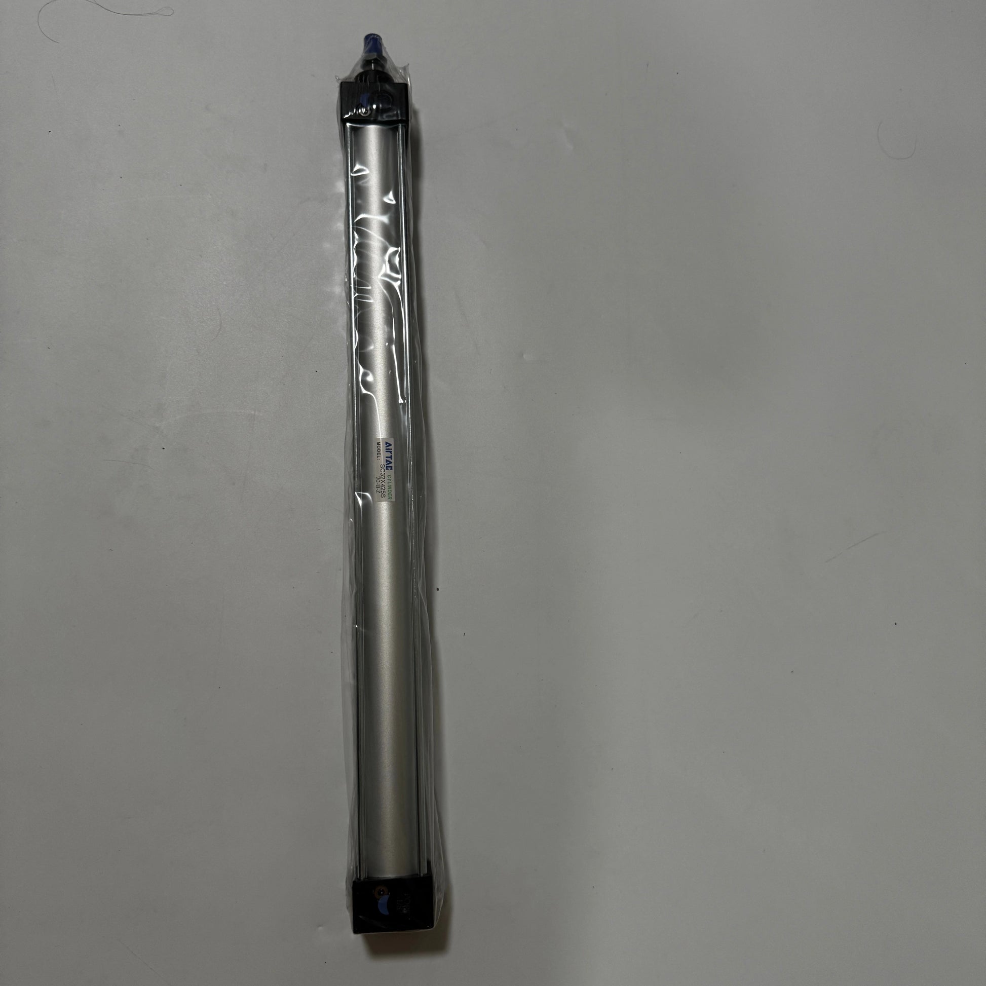 Airtac  SC series: Standard double-acting cylinder  - SC32X425S