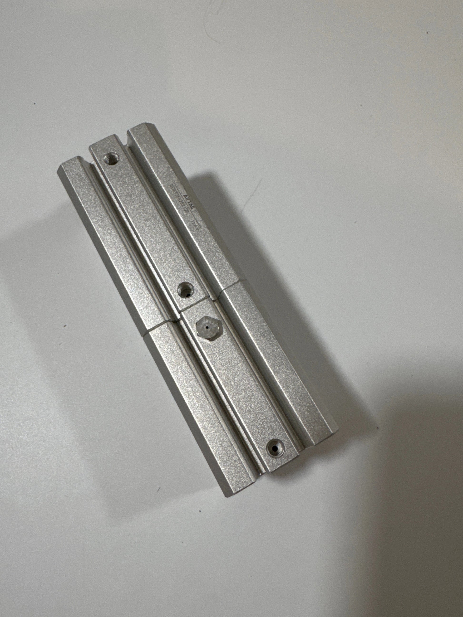 Airtac  SDA series: double acting multi-position cylinder  - SDAT25X25X15S
